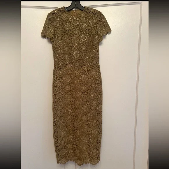Valentino Guipure gold lace dressNWT size 8